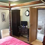 Hotel Edinburgh 3*