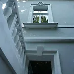 Edinburgh Hotel