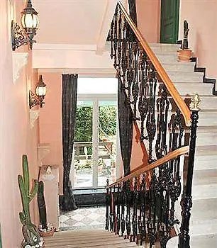 Hotel Edinburgh 3*